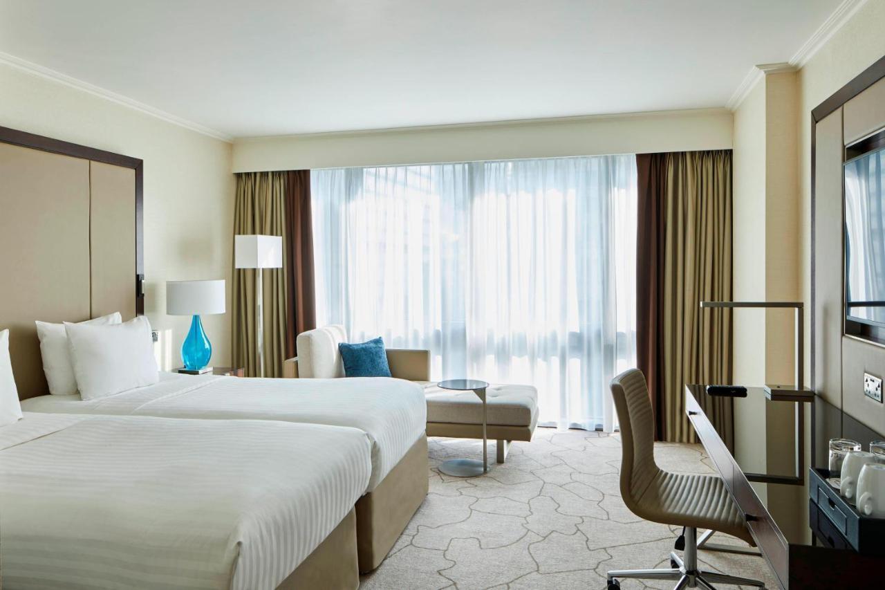 London Marriott Hotel Canary Wharf Экстерьер фото A room at the hotel