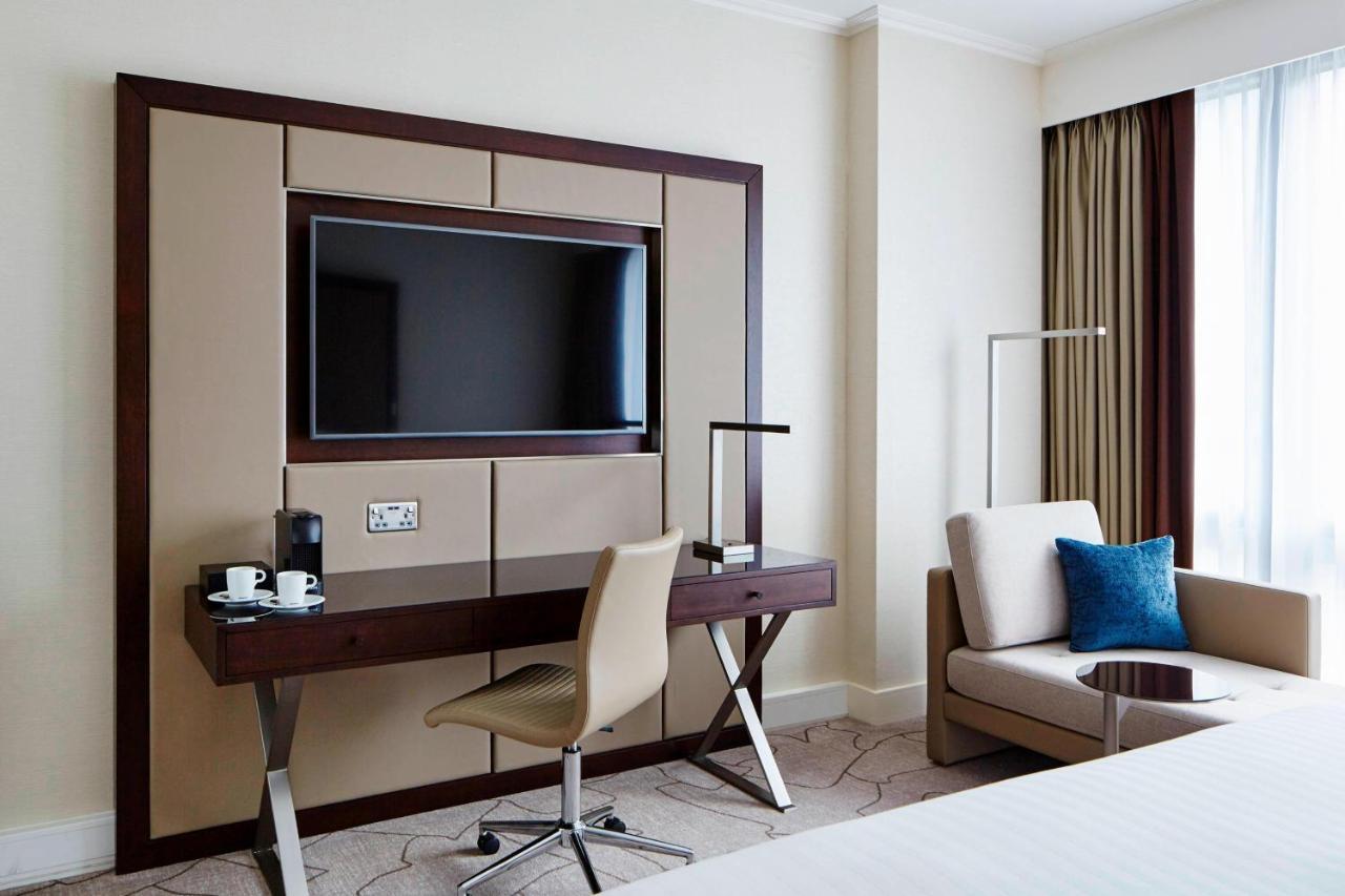 London Marriott Hotel Canary Wharf Экстерьер фото A room at the InterContinental London The O2