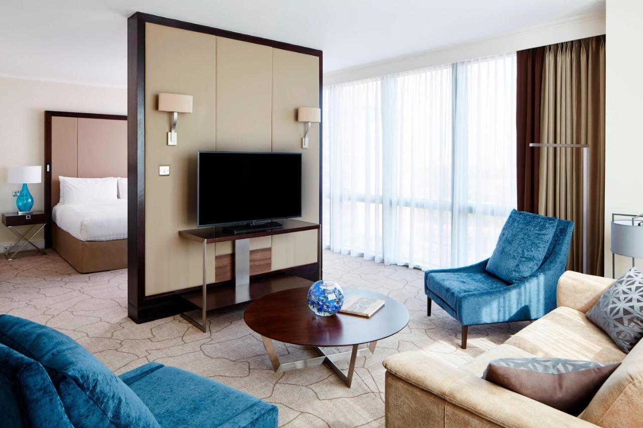 London Marriott Hotel Canary Wharf Экстерьер фото Suite at the InterContinental London The O2
