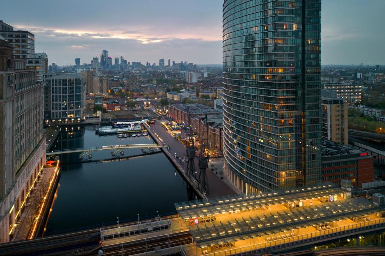 London Marriott Hotel Canary Wharf Экстерьер фото The West India Quay